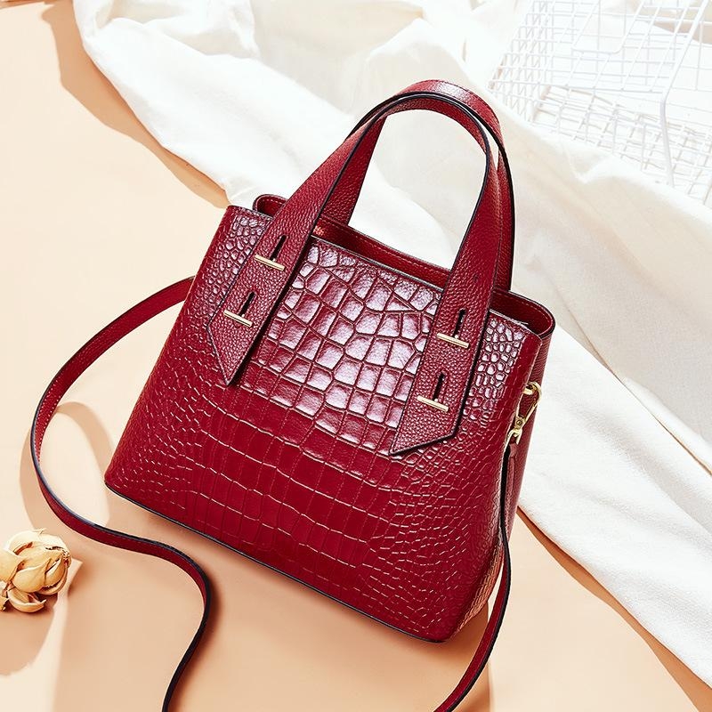 Burgundy Crocodile Effect Leather Handbags Shoulder Bags | Baginning