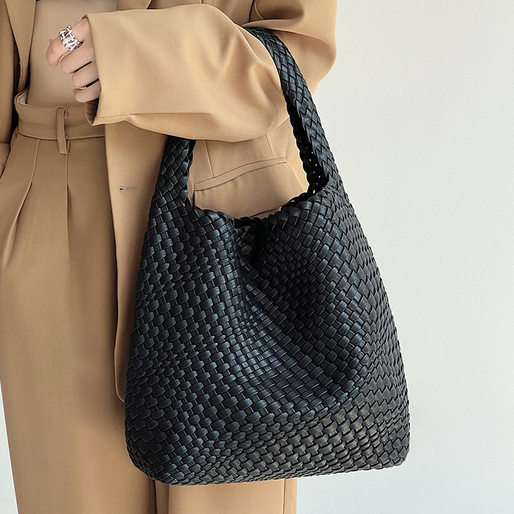 Black Woven Vegan Leather Basket Bag Handbags With Purse Insert | Baginning