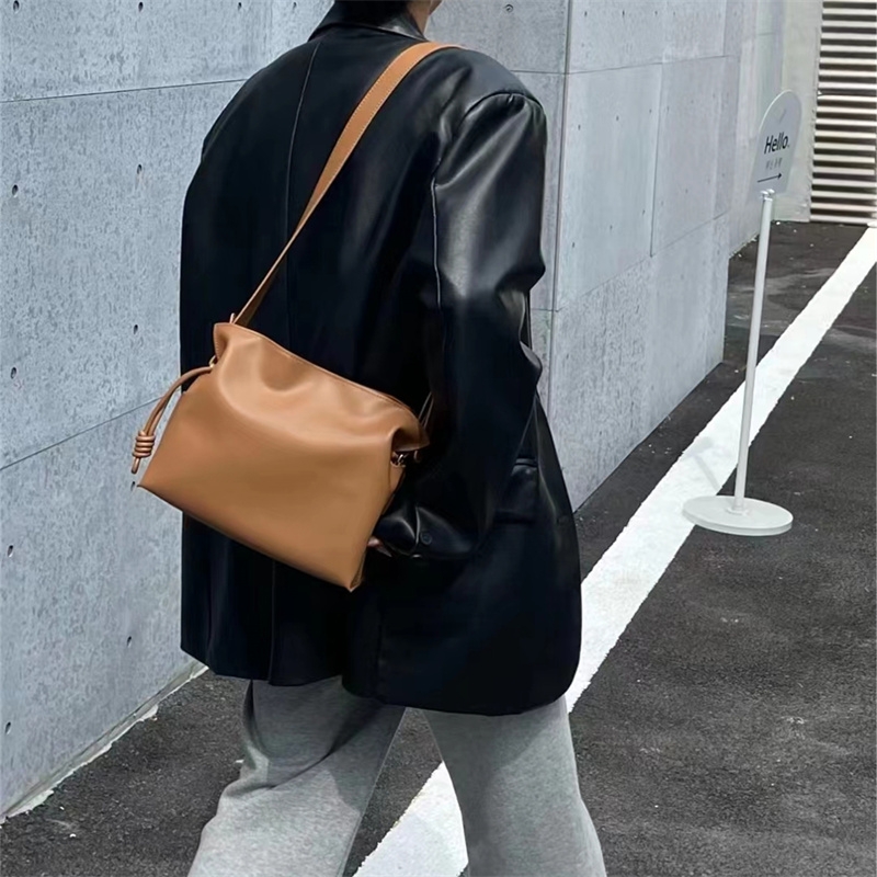 Brown Leather Draw Sting Shoulder Bag