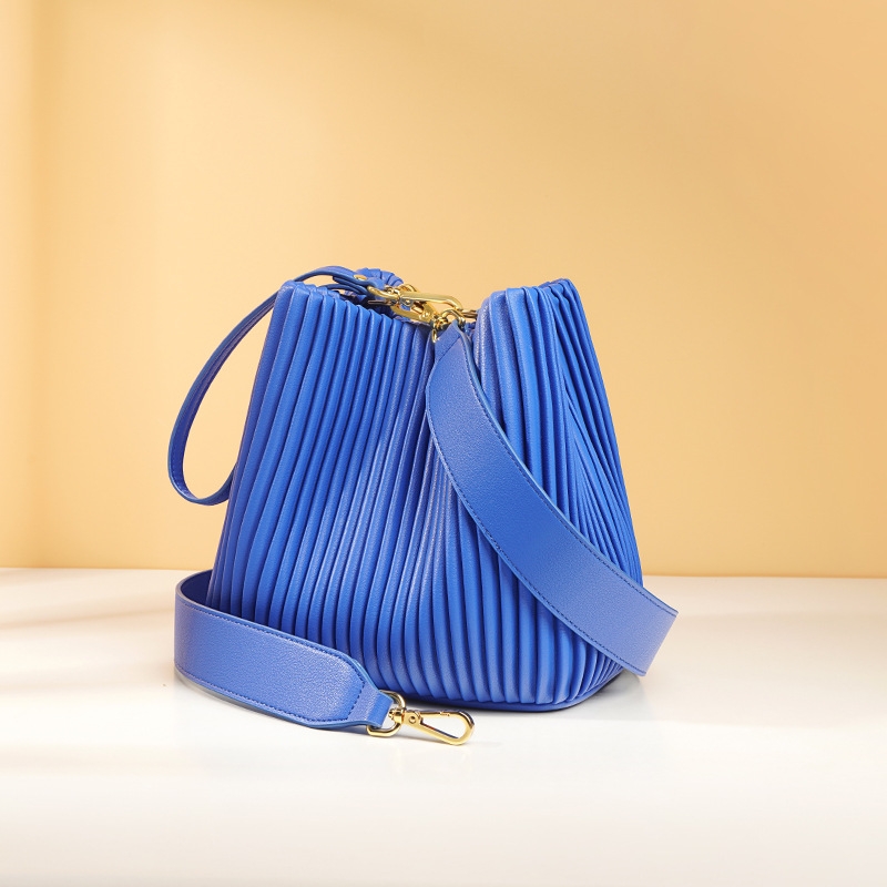 The I Pleated - White Leather Handbag