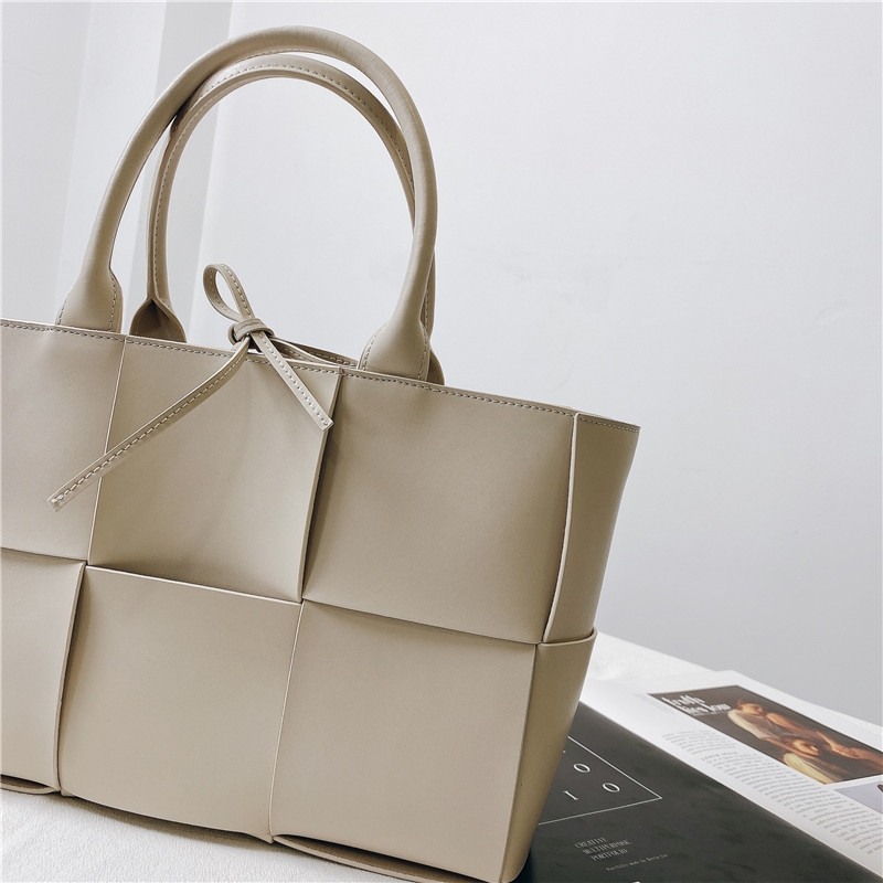 Beige Woven Leather Tote Basket Bag Crossbody Bags