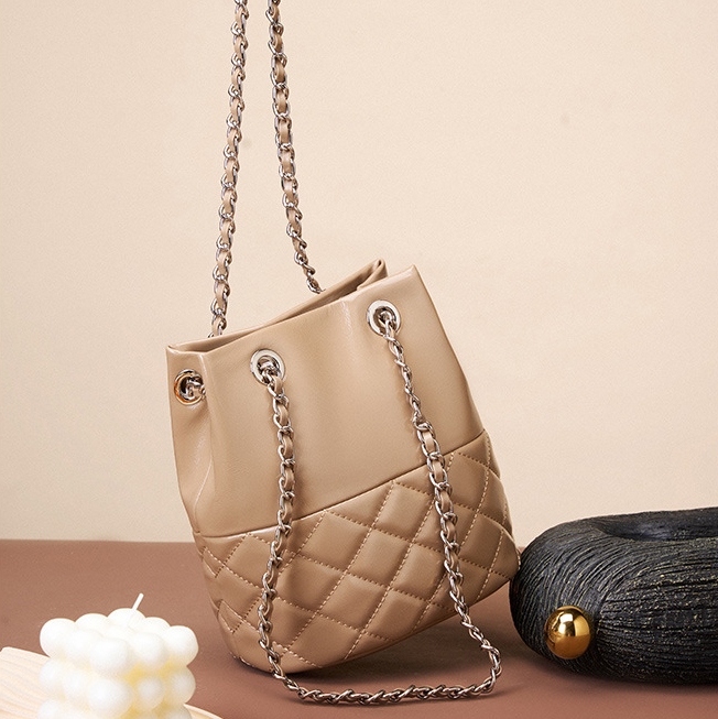 chanel bucket bag with chain