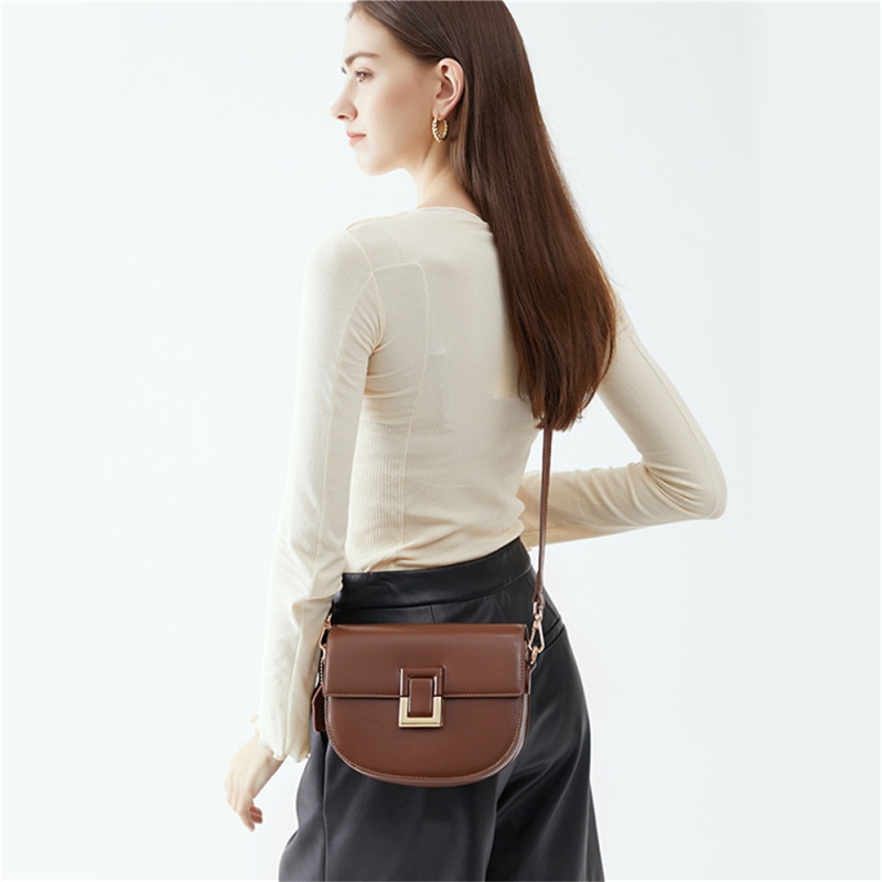 Brown Leather Flap Saddle Bag Timeless Crossbody Handbags 