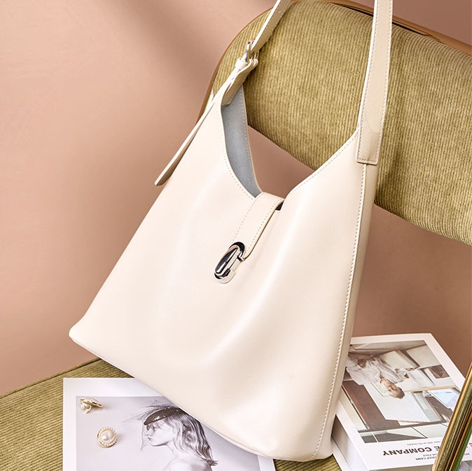 Beige Litchi Grain Leather Solid Totes Over The Shoulder Bags