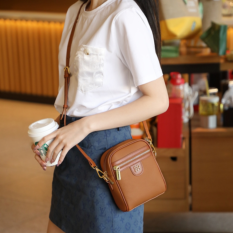 Small Square Leather Purse for Women with Zipper