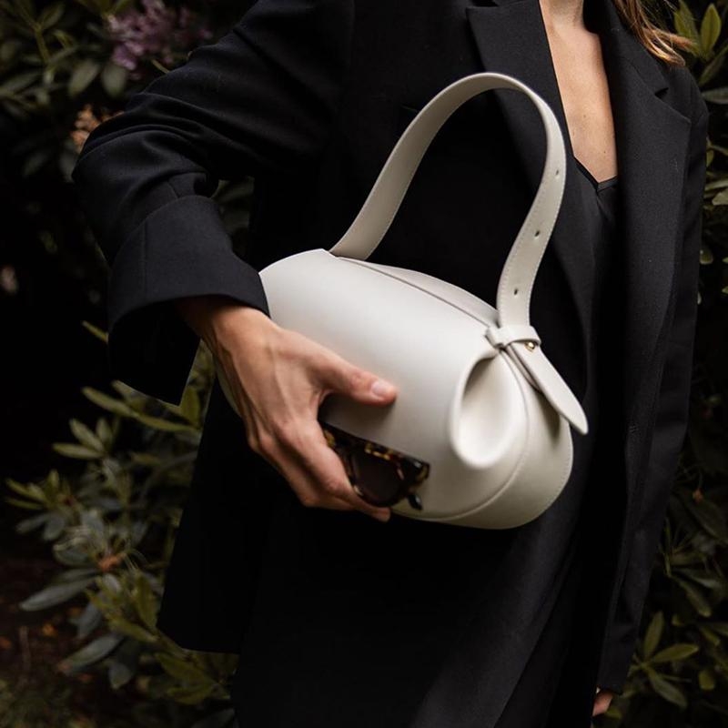 Rare Chanel Round Black and White Lambskin Handbag Circle Shoulder Bag or  Clutch at 1stDibs | chanel circle bag, black and white purse, chanel round  bag