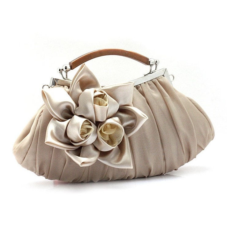 White Flower Decorated Clutch Bags