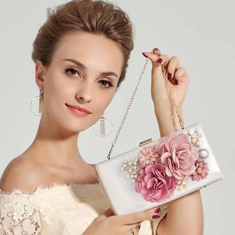 White Flower Pearl Clutch Purse Ladies Rhinestone Evening Purse Wedding Bag