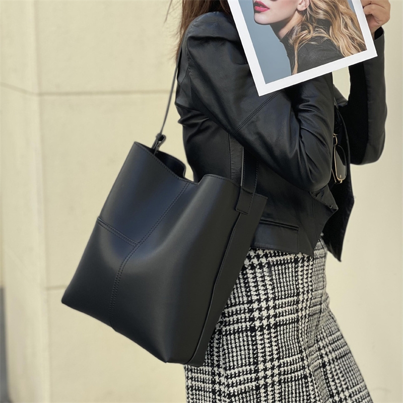 Women's Black Leather High-grade Texture Bucket Bag