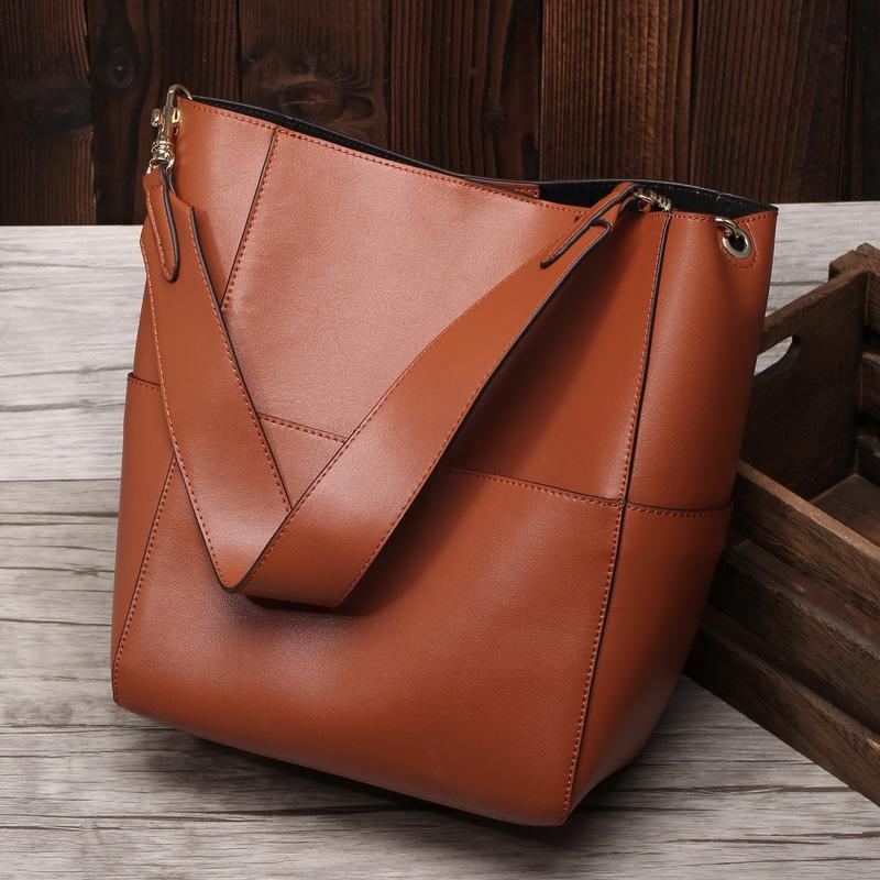 Small Bucket Bag With Zipper Knot Design Strap