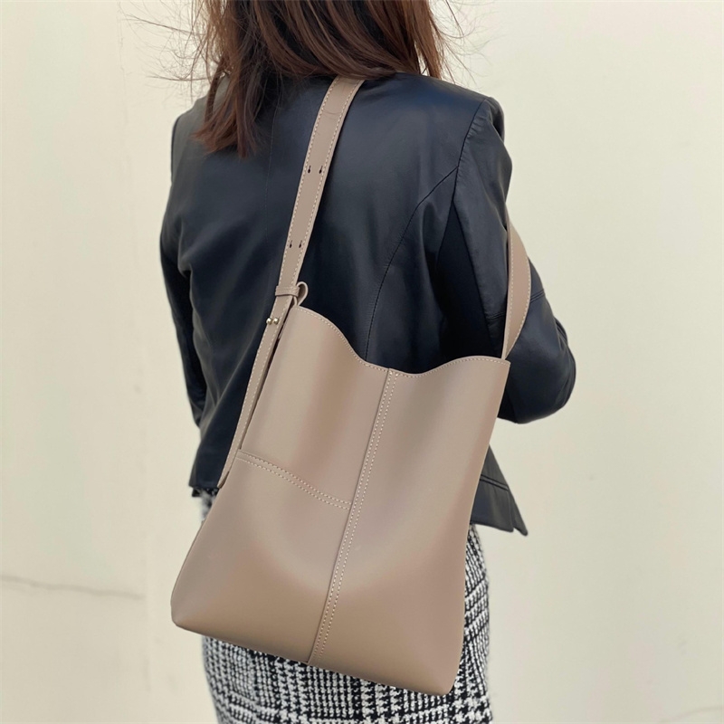 Women's Grey Leather High-grade Texture Bucket Bag