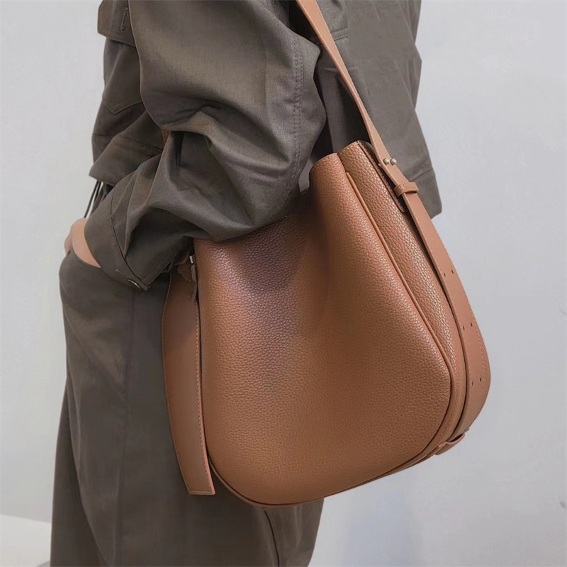 Women's Chocolate Brown Leather Litchi Partten Shoulder Bags