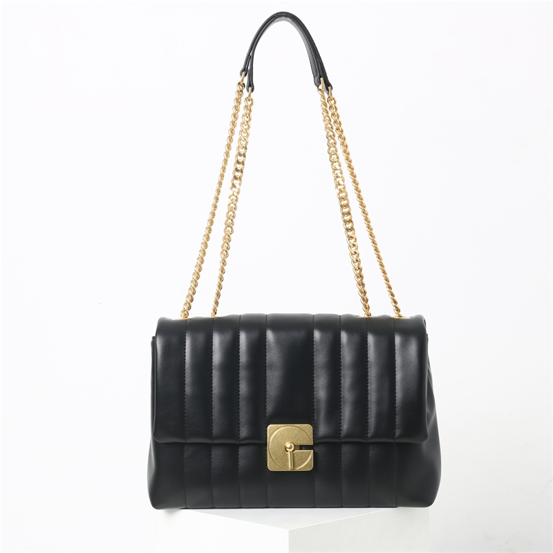 Quilted Shoulder Bag - Black - Ladies