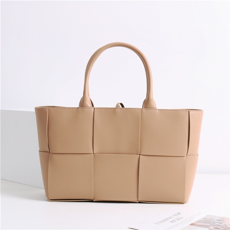 Apricot Woven Leather Tote Basket Bag Crossbody Bags