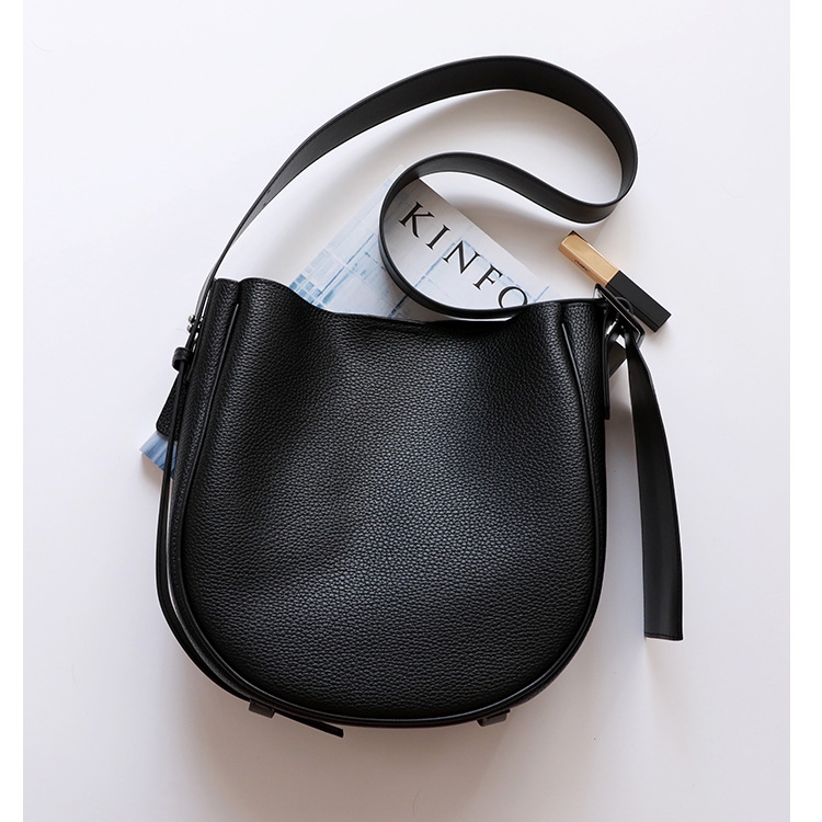 Black Wide Shoulder Bucket Bag Trend Hobo Bags