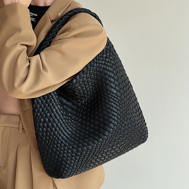 Black Woven Vegan Leather Basket Bag Handbags With Purse Insert