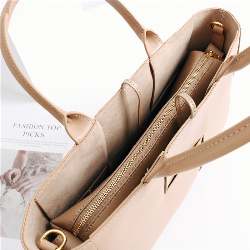 Coffee Woven Leather Tote Basket Bag Crossbody Bags
