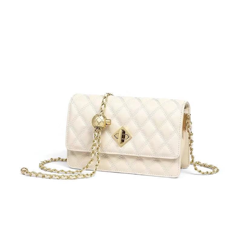 White Leather Twist Lock Quilted Flap Bag With Chain