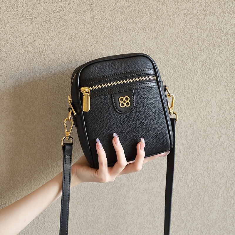 Women‘s Black Leather Square Shoulder Mini Bags