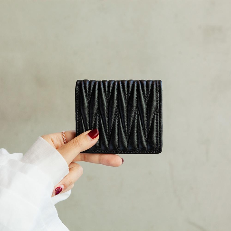Black Leather Pleat Card Holder Fold Wallet for Women