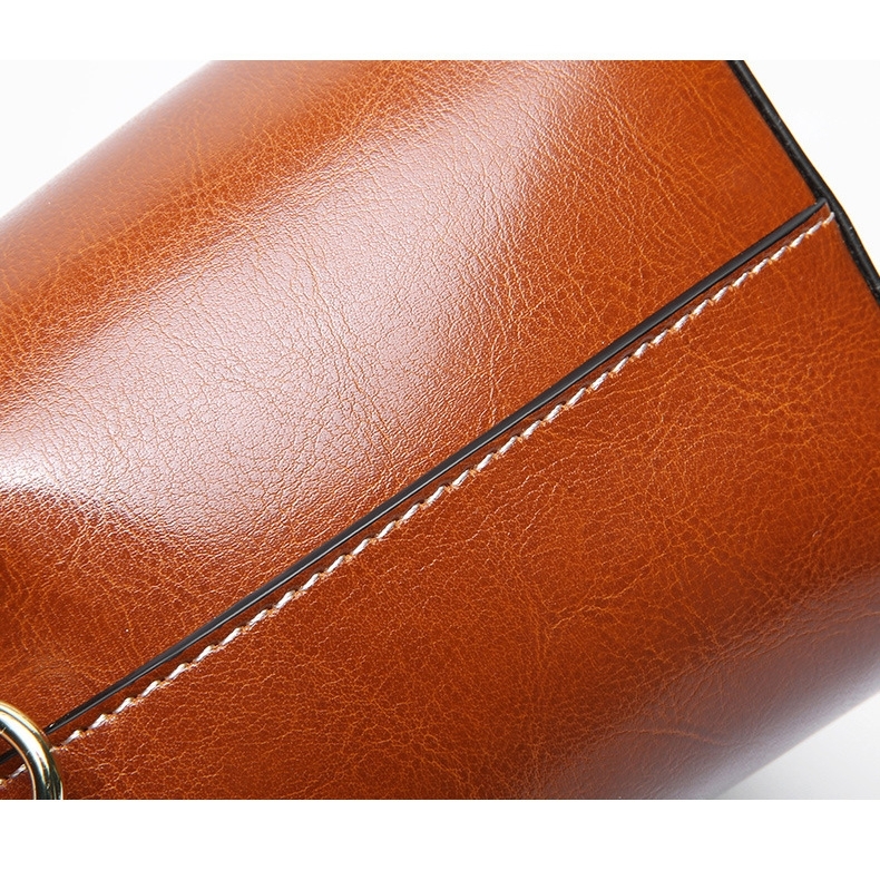 Tan Leather Bucket Handbags Wide Strap Shoulder Bags