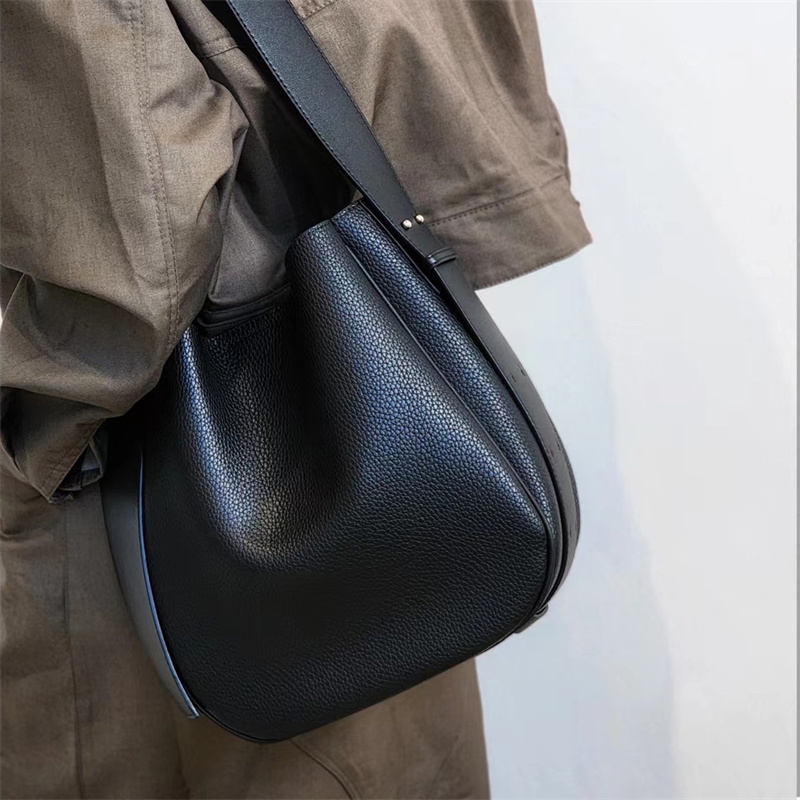 Women's Black Leather Litchi Partten Shoulder Bags
